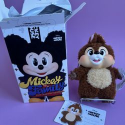 Pop Mart x Disney – Chip (Mickey Family Cute Together Keychain Series) 🐿️✨