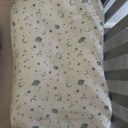 Snuggle Me Infant Lounger 