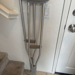 Crutches 