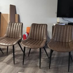6 Faux Leather Dinning Room Chairs 