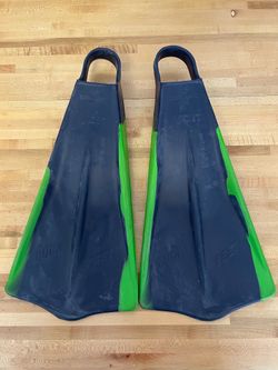 Voit Duck Feet Surf Fins Size 9-11