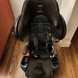 Used Britax Kids Car Seat. Good Condition.