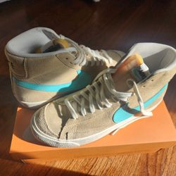 Nike Blazer Mid '77