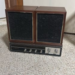 RETRO 1960’S PANASONIC RE-7671 AM FM STEREO SET WITH SPEAKERS, AIR SUSPENSION