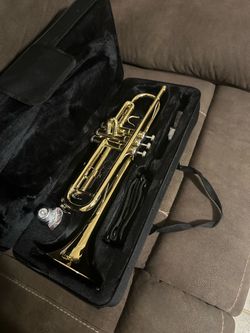 Nice Gold Trumpet with New Mouthpiece and Valve Oil Plays Great! $180 Firm