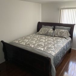 Cali king size bedroom set
