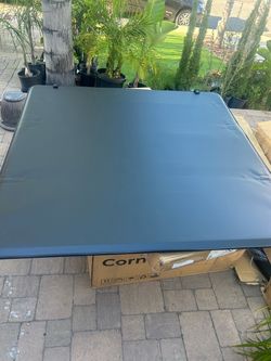 Truck Bed Tonneau Cover Black