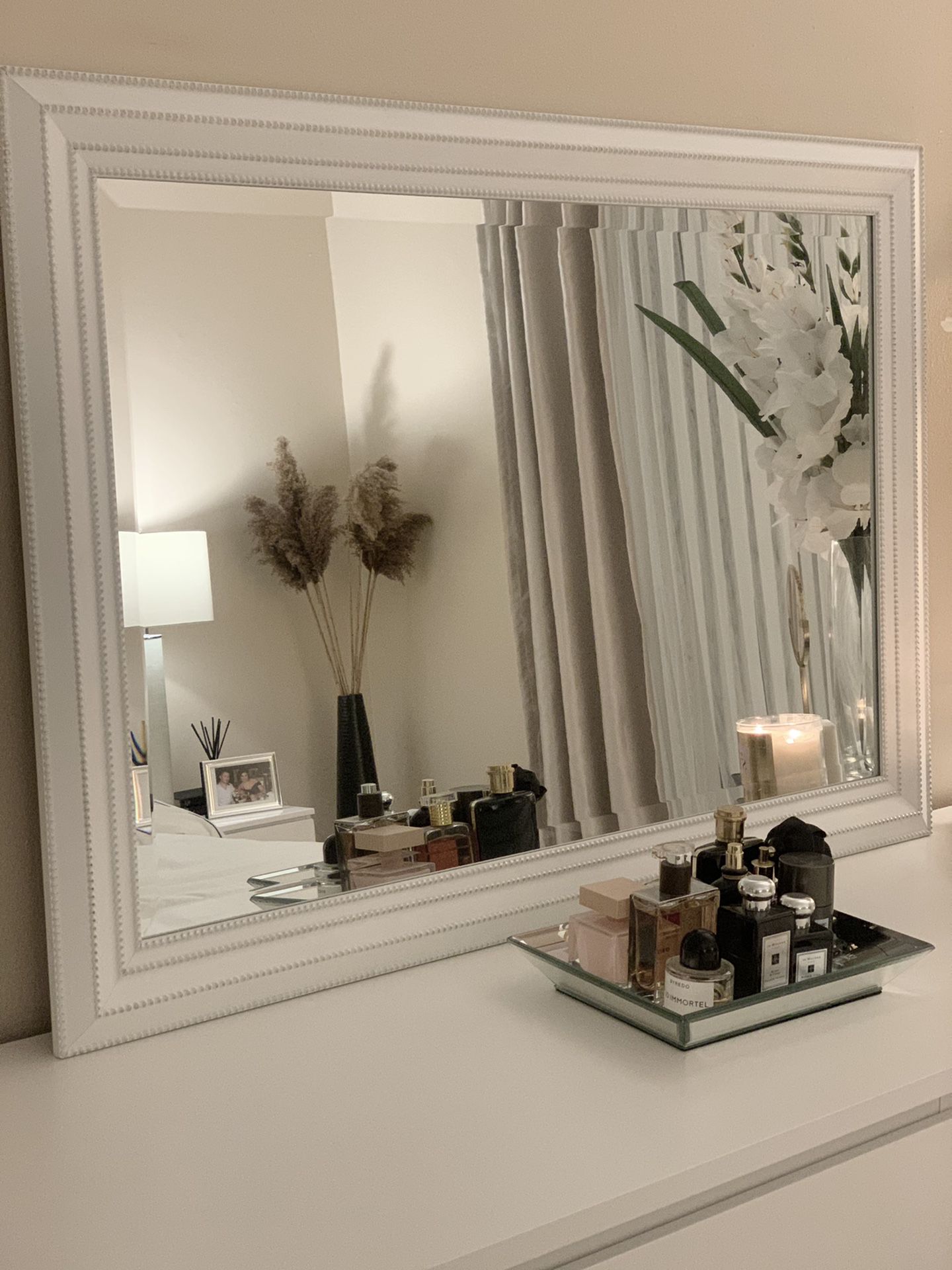 Decorative 30Inch x 42!Inch Large Mirror in White