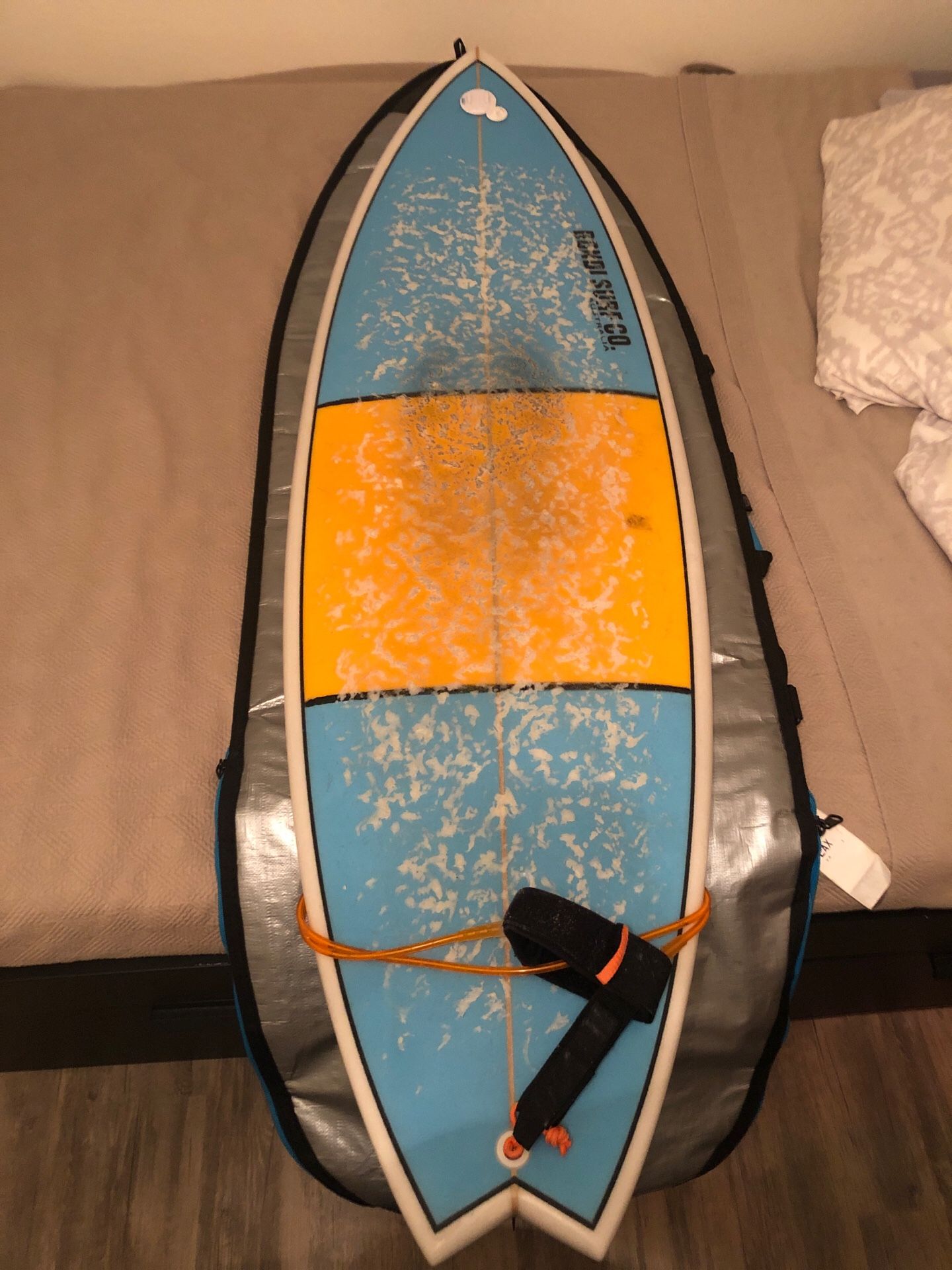 Surfboard 5’10” Bondi surf company Australia Board