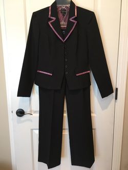 Brand new business suit size 4