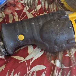 Dewalt Saw  Note.   18volt 