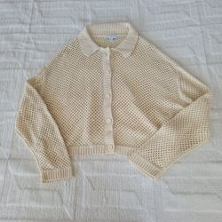 Long Sleeve Biege Shirt With Buttons And A Collar