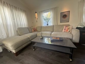 Sectional sofa