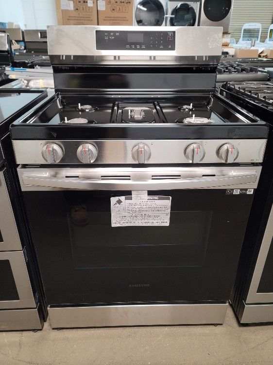 🚨 New Samsung - 6.0 cu. ft. Freestanding Gas Range with 18K BTU Dual Power Burner, WiFi NX60A6311SS