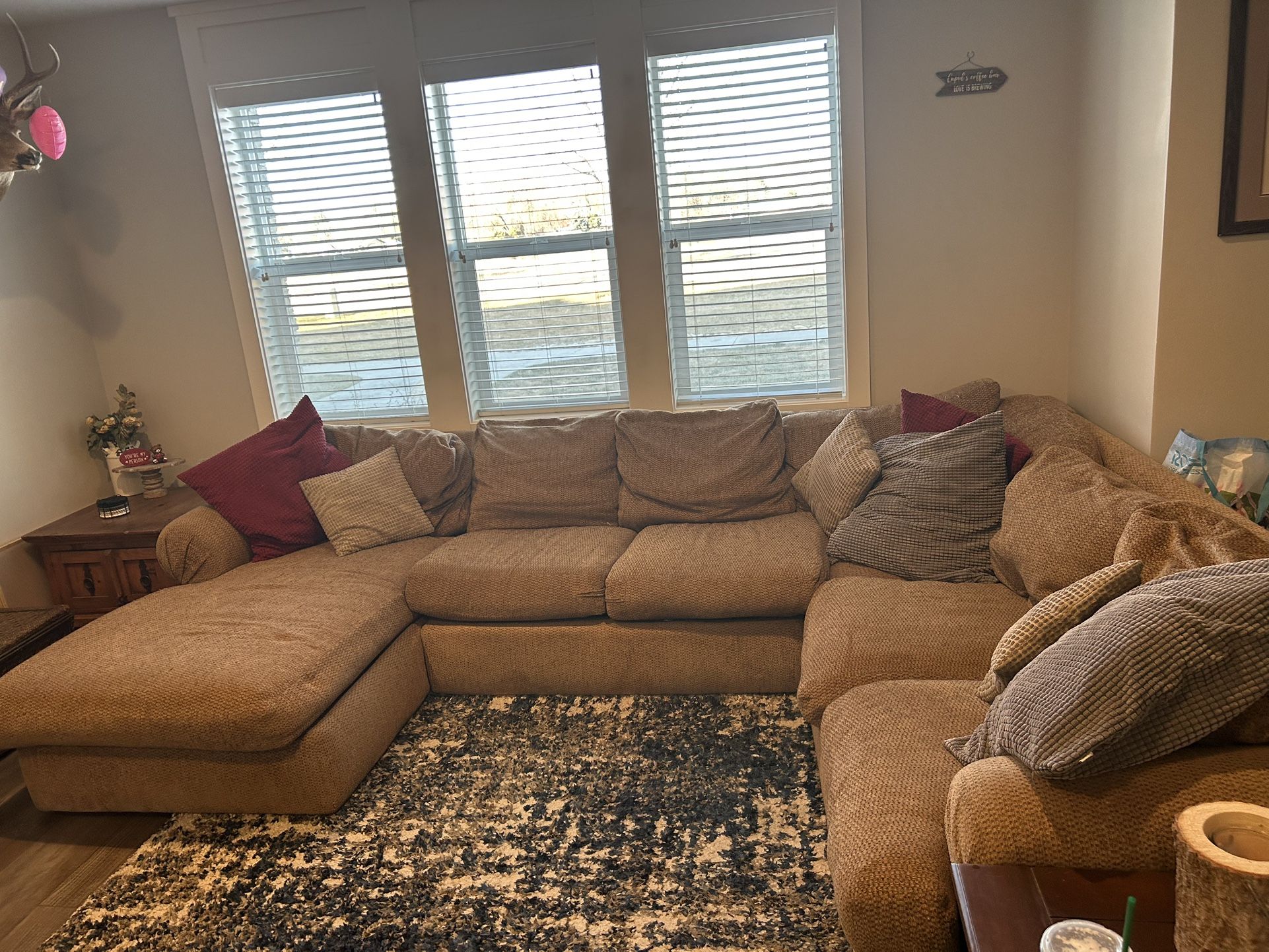 Large Sectional - Read Description