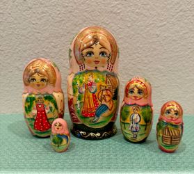 5 Russian Matryoshka Dolls