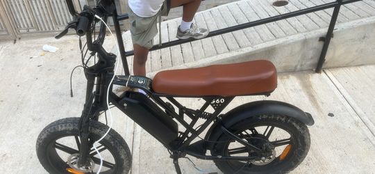 E bike new motor 2 batteries with charger