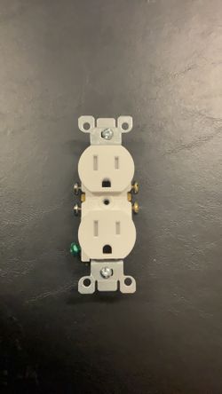 Leviton, 15 Amp Tamper Resistant Residential Grade Duplex, Receptacle, White ( 13 Available )