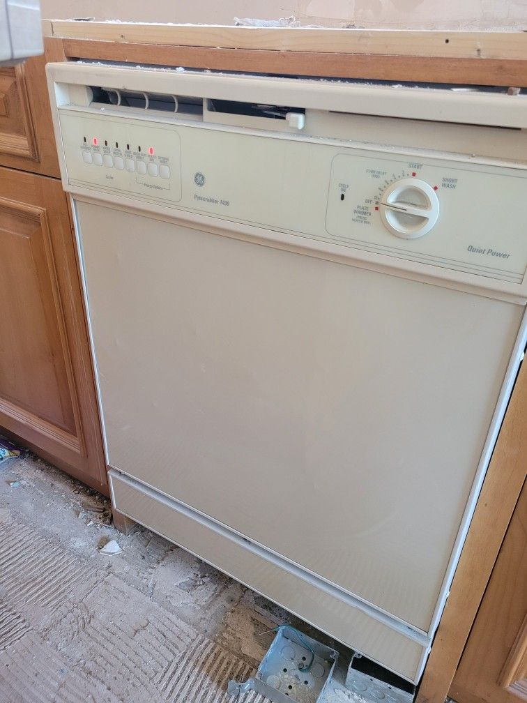 GE Dishwasher 