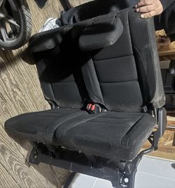 Durango Cloth Seats middle row and back row