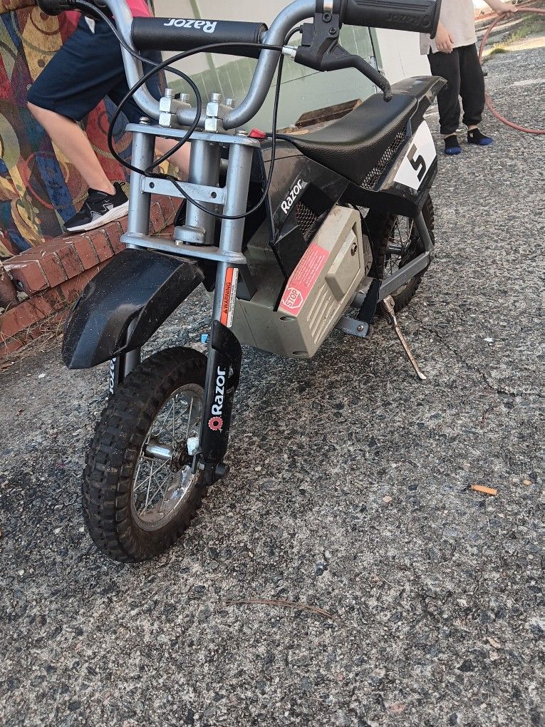 Razor Eltric Bike