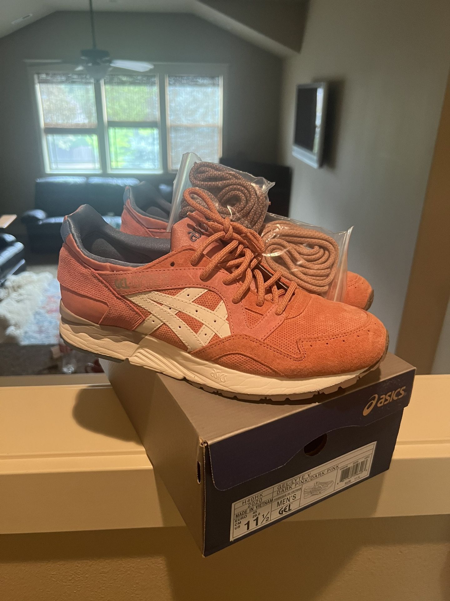 Asics Gel lyte V Ronnie Fieg Rose Gold