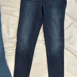 Levi’s Jeans - Women’s Teens Junior Size 24