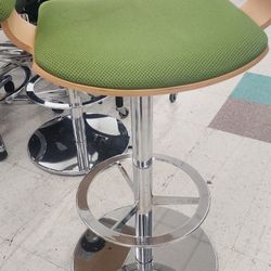green stool chair 