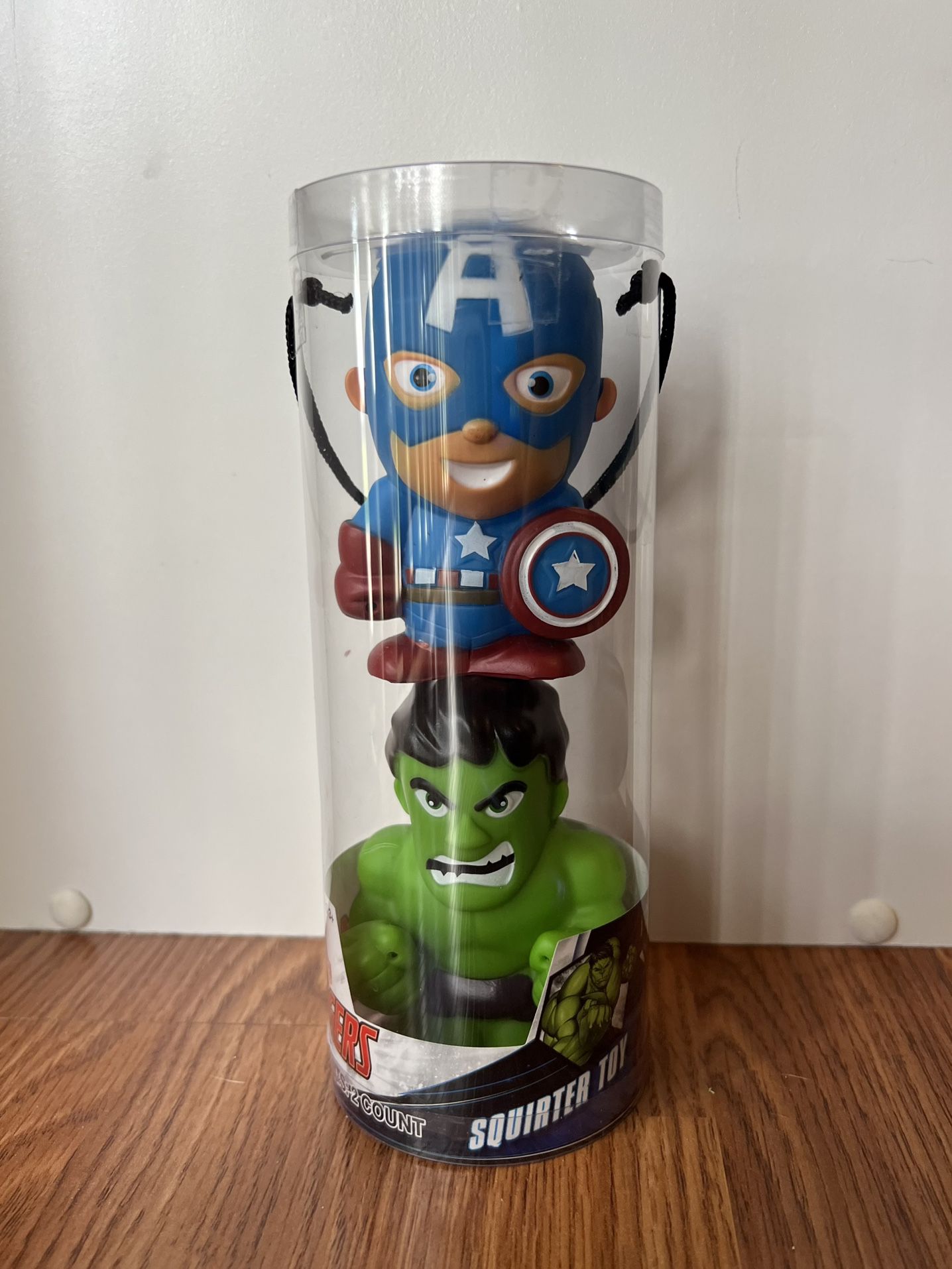 Disney Marvel Captain America And The Hulk Bath Squirter Toy