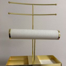 Jewelry Holder 