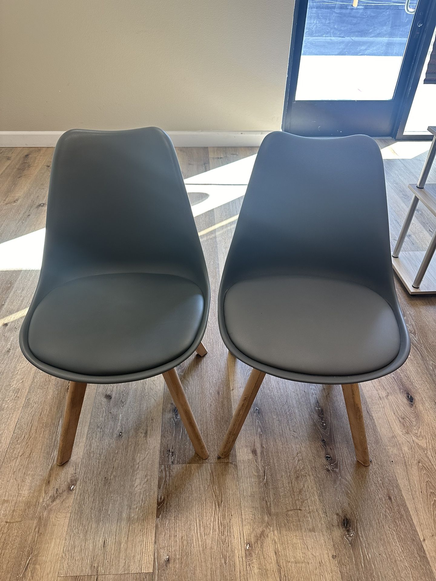 Light Gray  Accent Chairs 