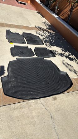 Toyota Corolla floor mat set.
