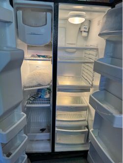 Kenmore refrigerato freezer Black