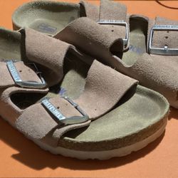 Women’s Birkenstock Sandals Size 38 In Pink Clay