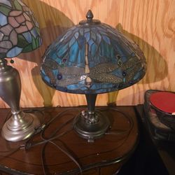Beautiful Jewled Dragonfly Tiffany Lamp 12 Inches Tall