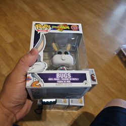 Selling Bugs Funko 413
