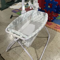 Delta Bassinet 
