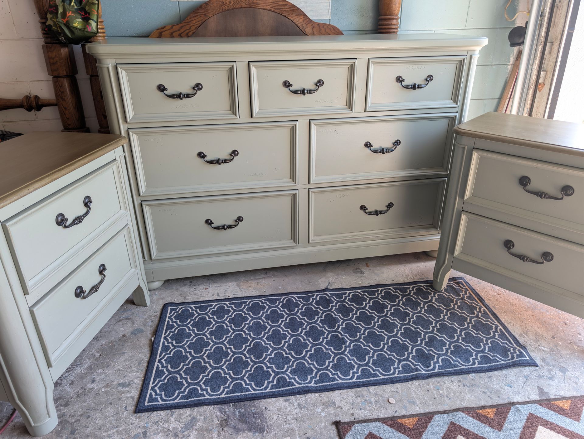 Bedroom set