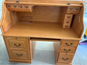 Rolling desk