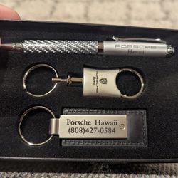 Porsche Keychain And Pen SET