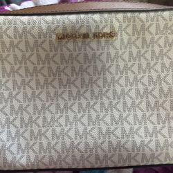Beautiful MK Purse