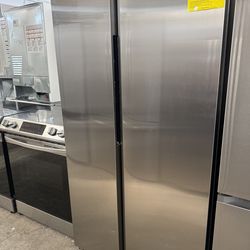 Samsung 36” Side by side Refrigerator