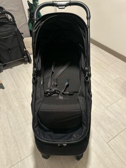 Mompush stroller/ bassinet
