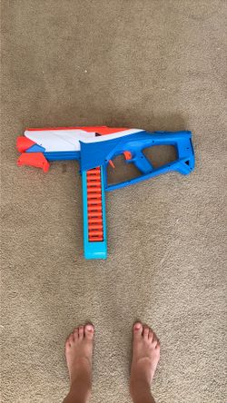 Nerf gun pump action with 40 bullets