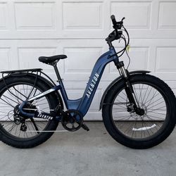 Aventon Aventure 2 Electric Bike - Size Regular 