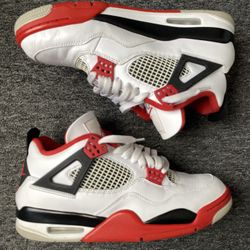 Air Jordan 4 Retro OG 'Fire Red' 2020