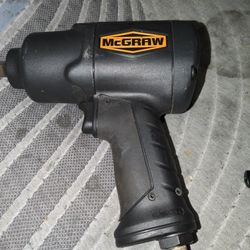 1/2" IMPACT.  **McGRAW**  PNEUMATIC 