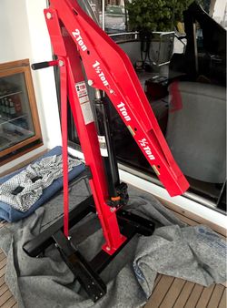 Used Pittsburgh 2 ton shop crane