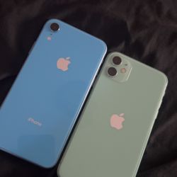 iPhones "locked"