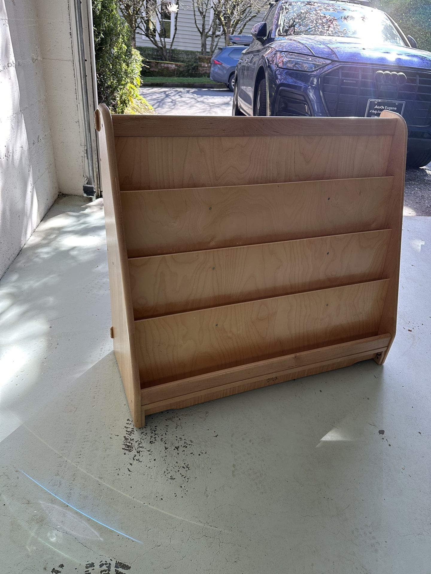 Community playthings library rack -Like New!